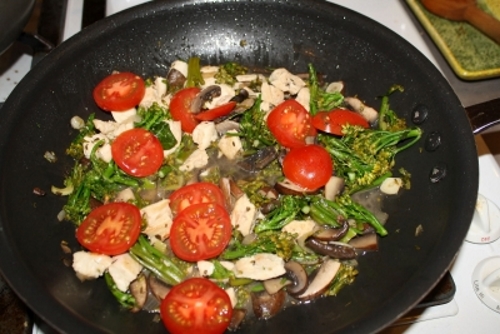 Chicken Breasts With Rapini And Tomatos